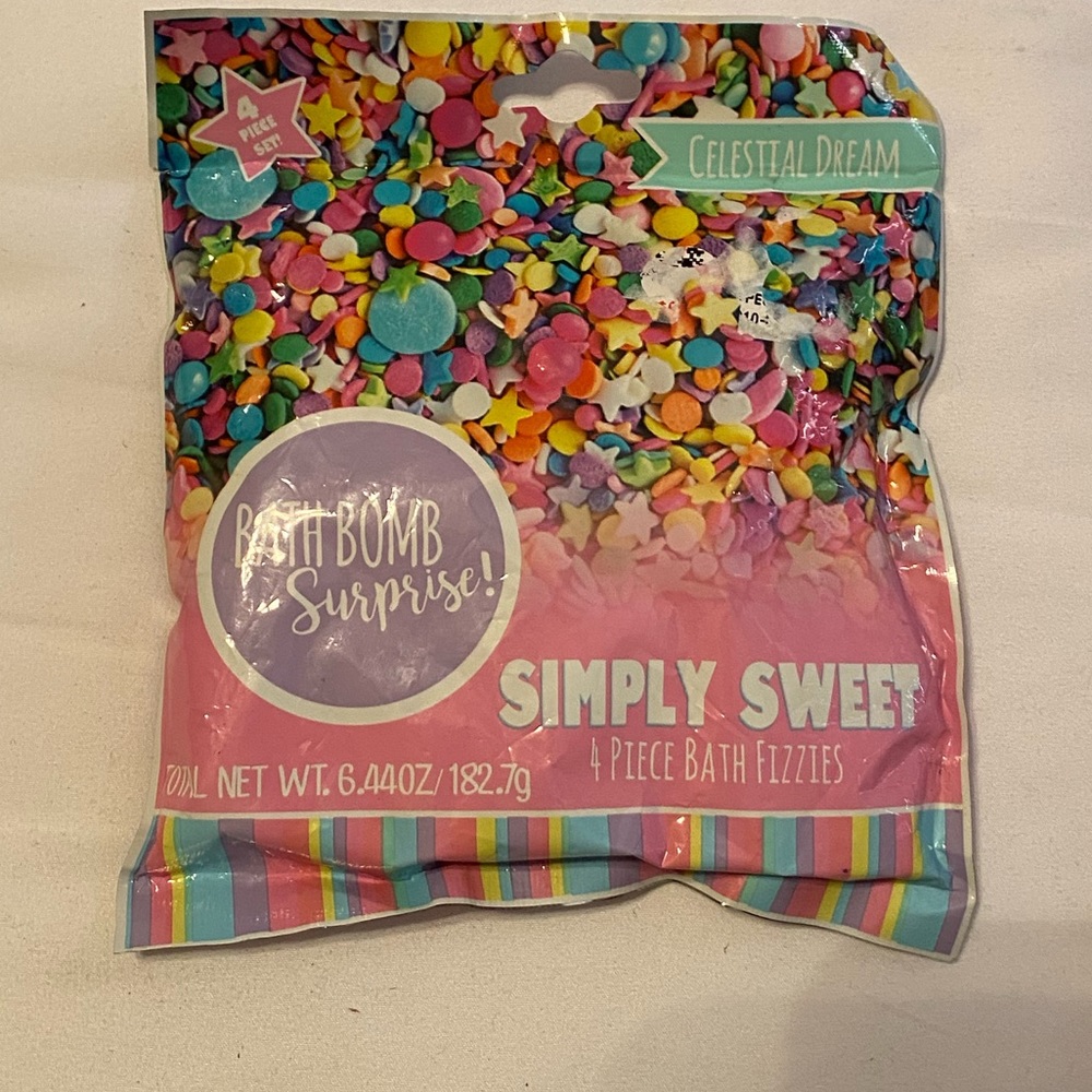 New in Bag Pack of 4 Bath Fizzies